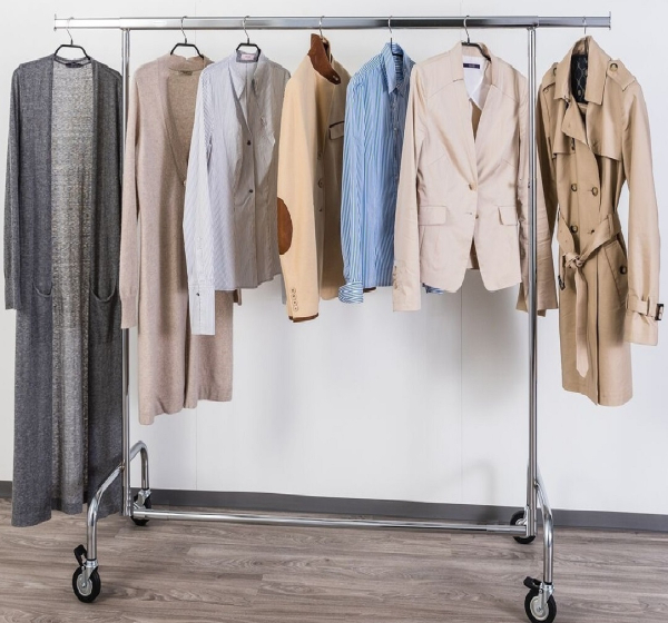 Kleiderständer Maxi XXL 140 cm Breit 156 cm Hoch mit 4 grossen 80 mm Rollen stabile Hängegarderobe Rollständer Konfektionsständer Chrome Art Nr 11 140 80